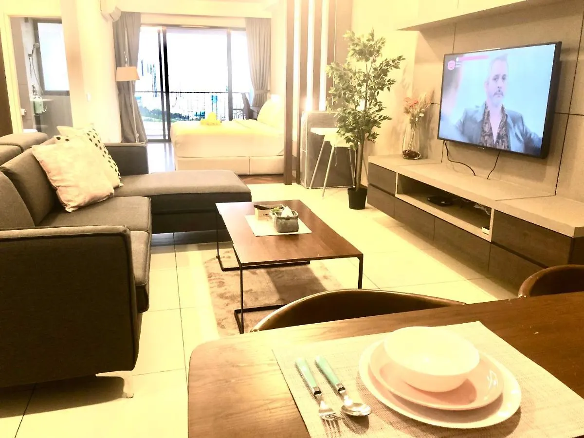 Apartment The Landmark Seaview Netflix By Blue Sky Holidays George Town