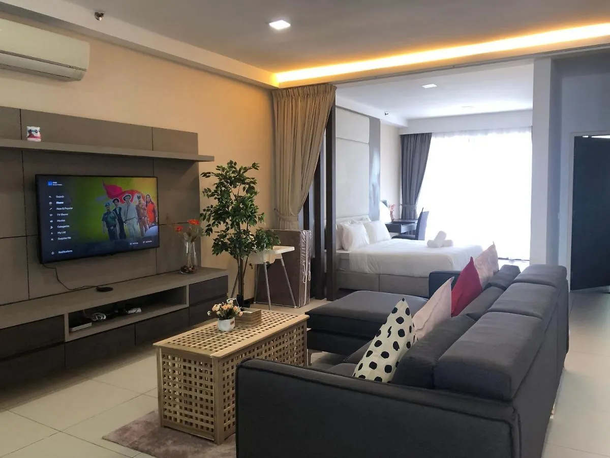 The Landmark Seaview Netflix By Blue Sky Holidays George Town